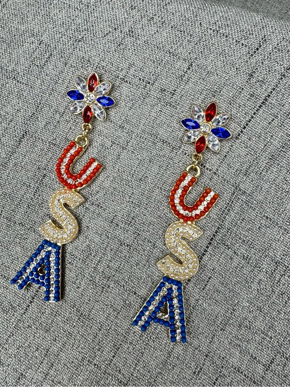 Patriotic USA Rhinestone Beaded Dangle Earrings Red White Blue July 4th NWT